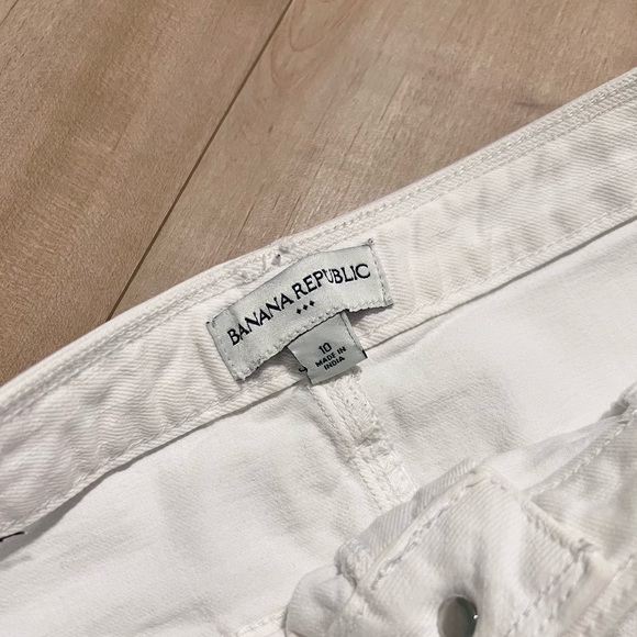 Banana Republic White Jean Skirt size 10 - Picture 3 of 8